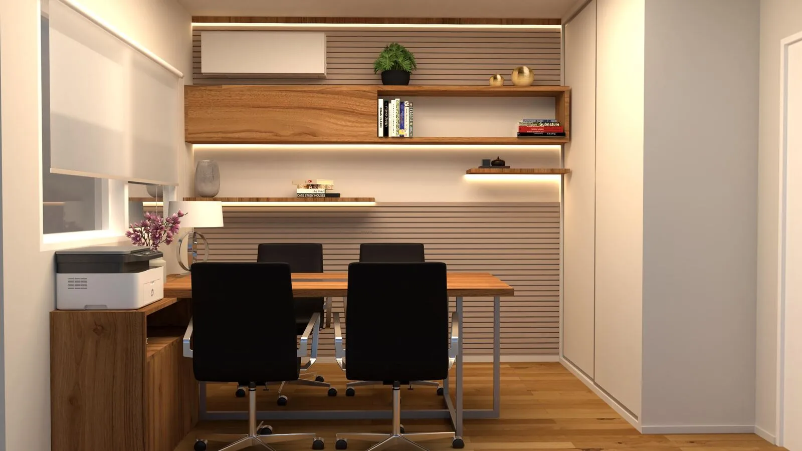 Proyectos Despacho con paneles de listones, mesa de madera y estantes iluminados